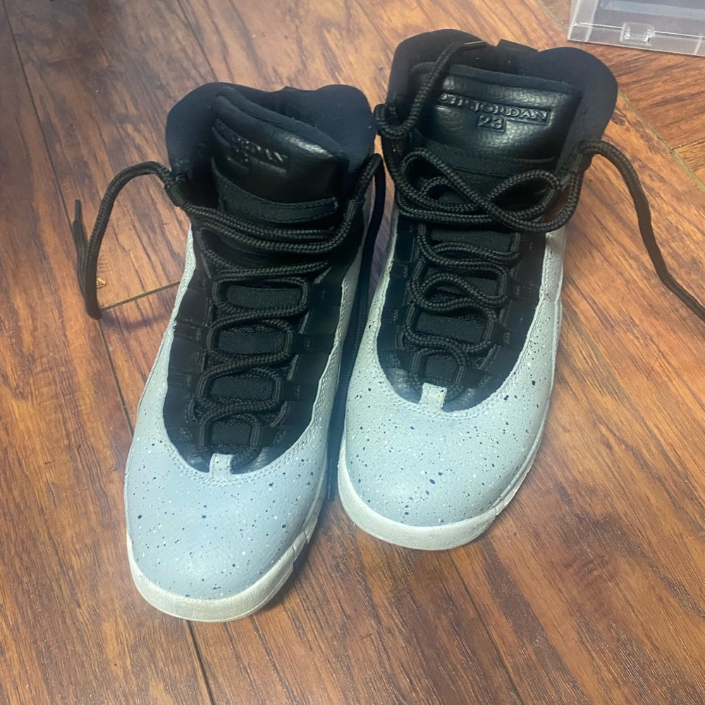Jordan 10 - Picture 2 of 2